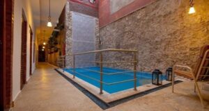 Colonial Luxury Mansion